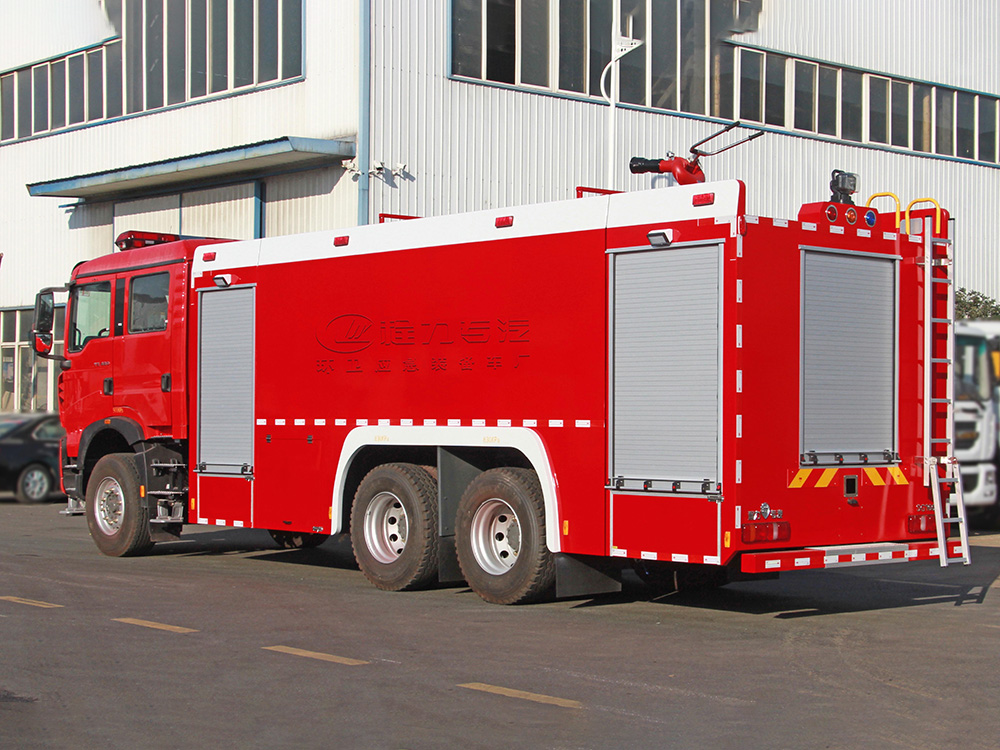 重汽16方泡沫消防车