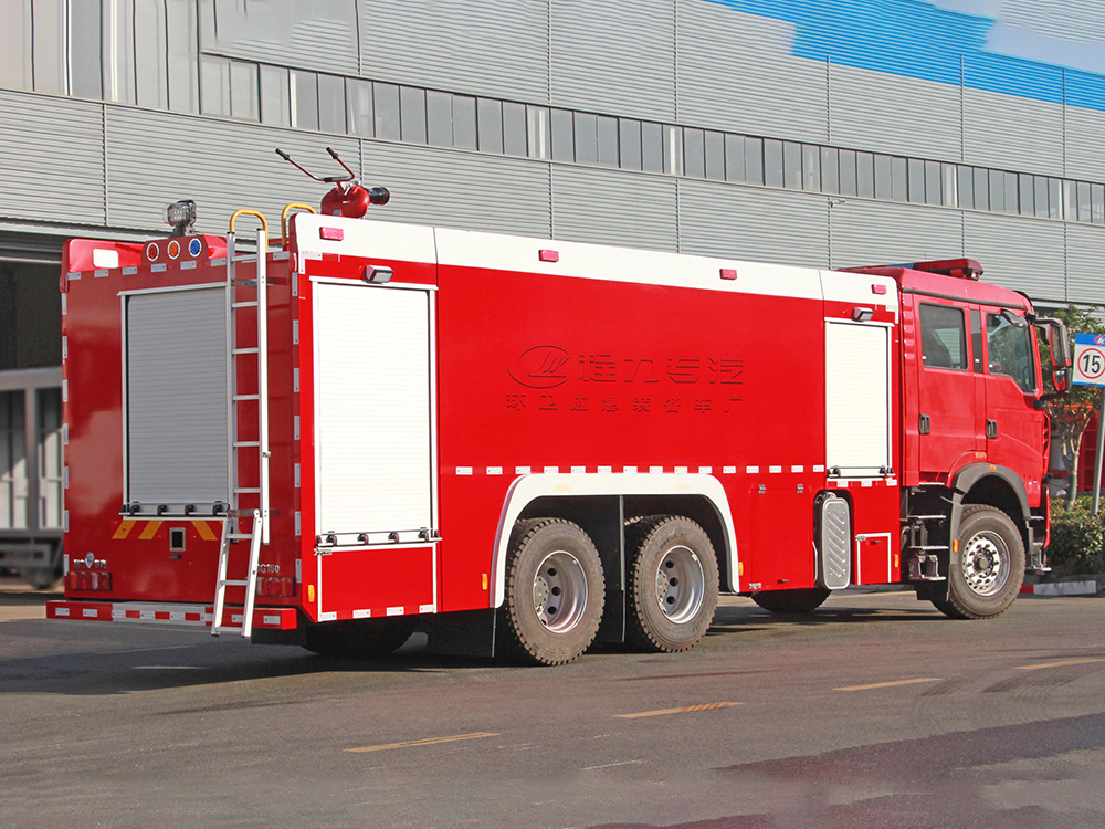 重汽16方泡沫消防车
