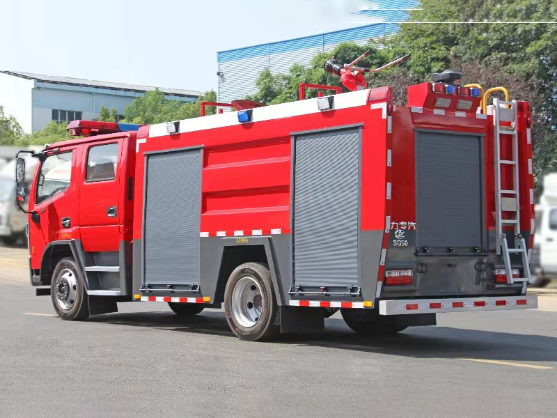 东风5方泡沫消防车