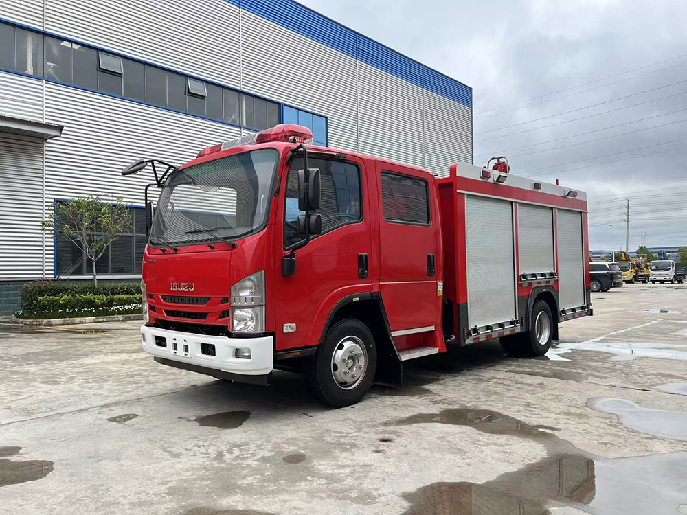 庆铃3.5方水罐消防车