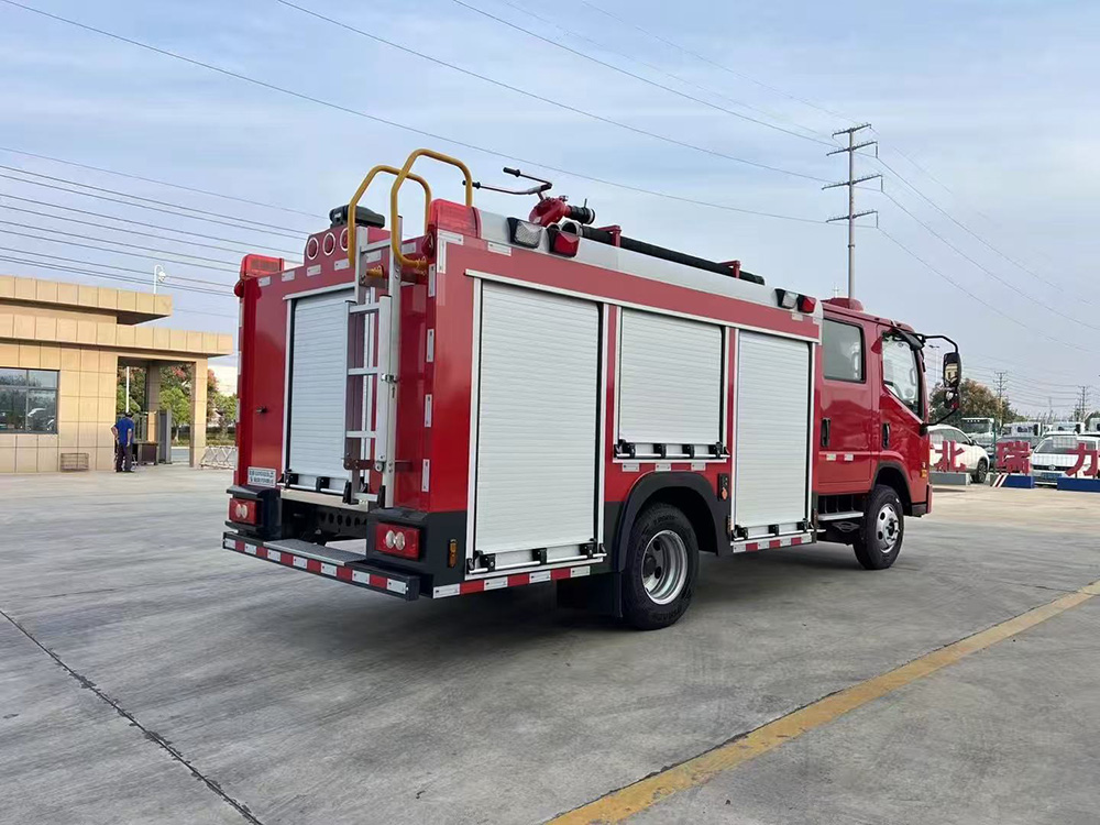 福田 2.5方水罐消防车