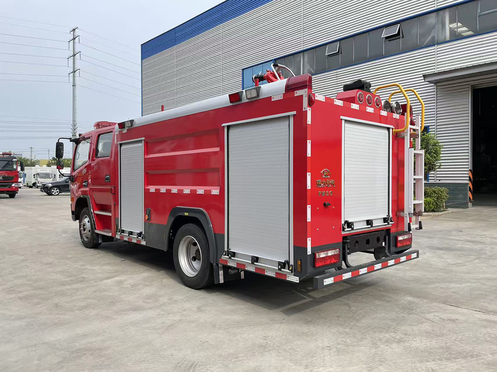 东风5方水罐消防车