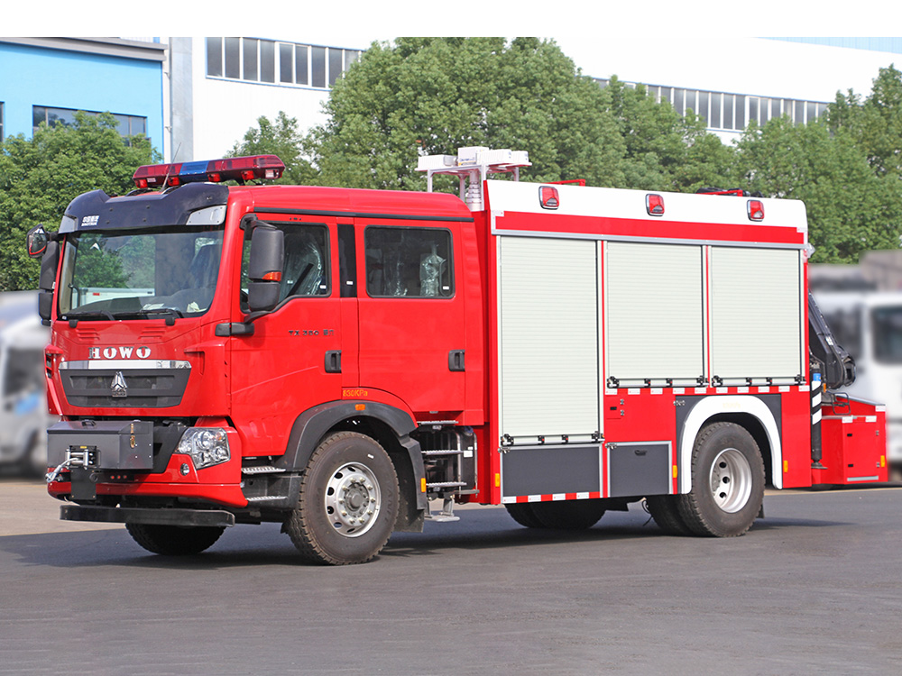 重汽豪沃抢险救援消防车