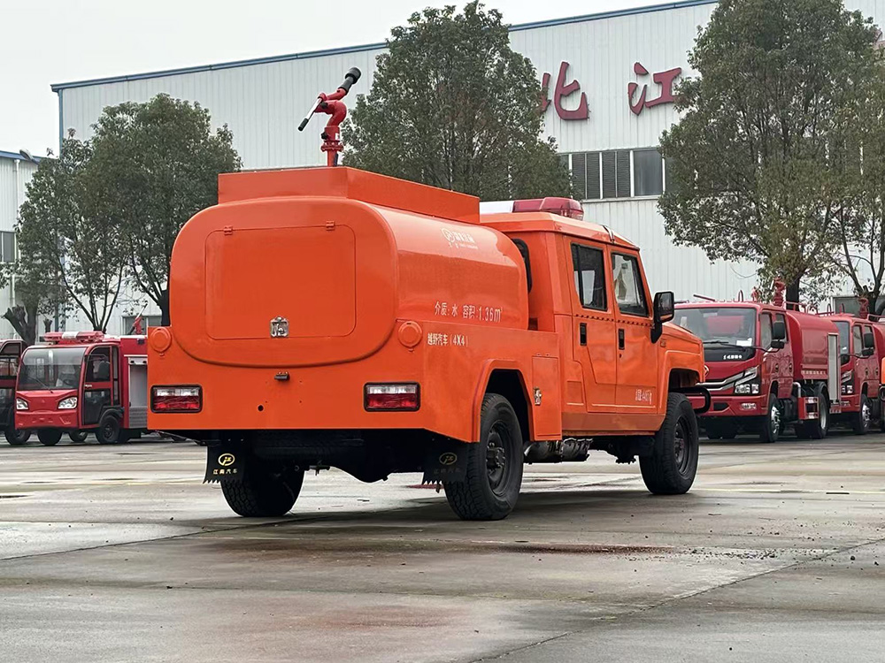 北汽1方四驱消防车