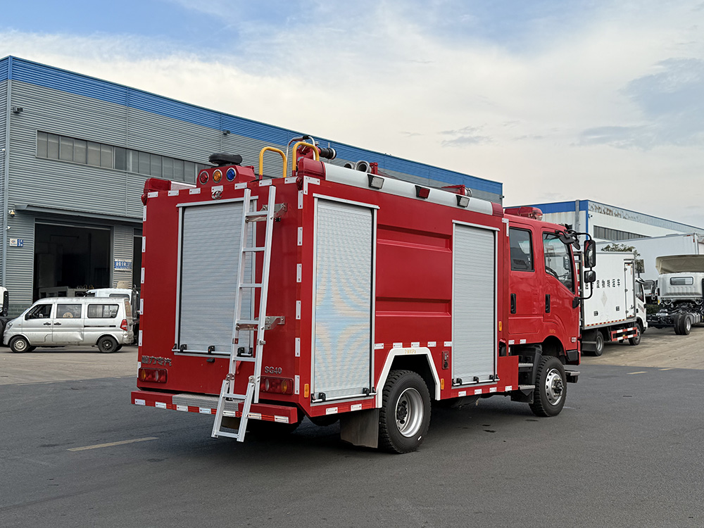 东风4方四驱消防车