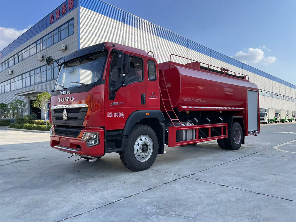 重汽12方消防洒水车
